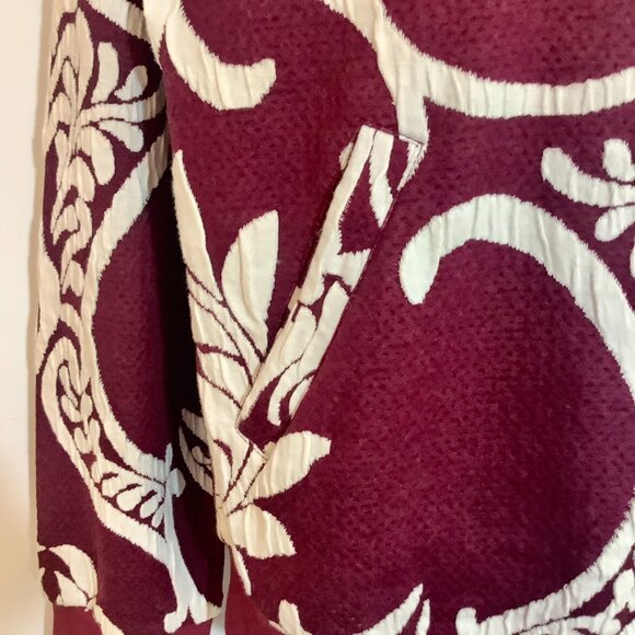 ** Blazer / Jacket Attitudes by Renee Small Wine color / White Zipper Closure - Picture 3 of 8